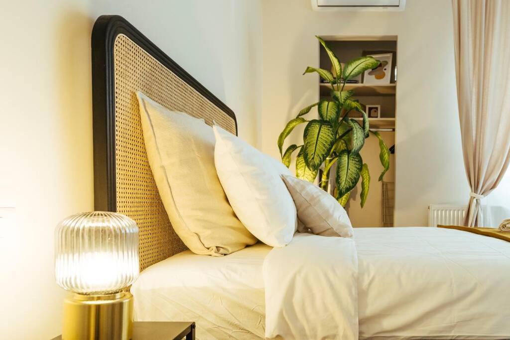 Stunning Views - Top Location - Netflix + Balcony Bucharest Exterior photo